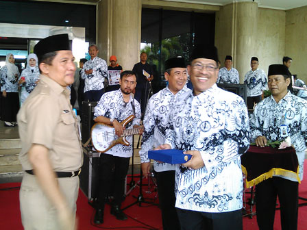 Pencarian PGRI Kota Mataram - Persatuan Guru Republik Indonesia Cabang Kota Mataram